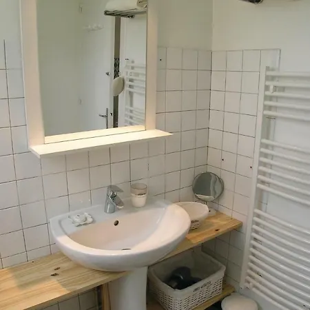 Semesterbostad Three-bedroom Holiday In *