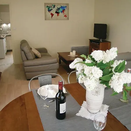 Three-bedroom Holiday In Semesterbostad