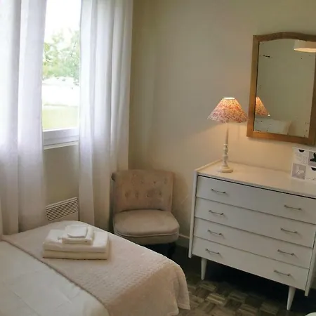 Three-bedroom Holiday In *