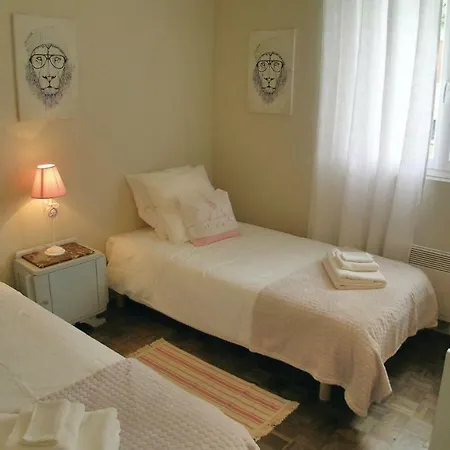 Three-bedroom Holiday In