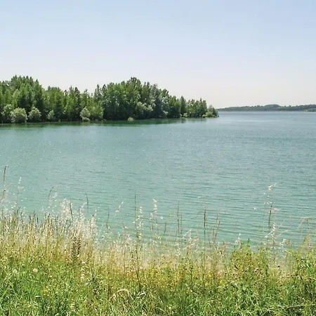 Three-bedroom Holiday In