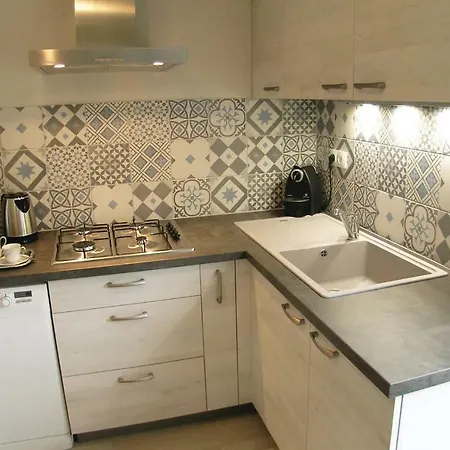 Three-bedroom Holiday In Eymet