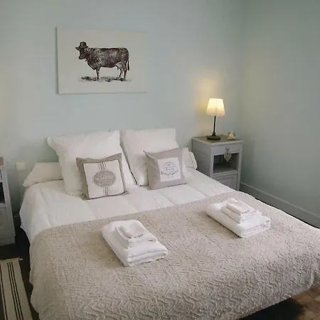 Three-bedroom Holiday In Semesterbostad Eymet